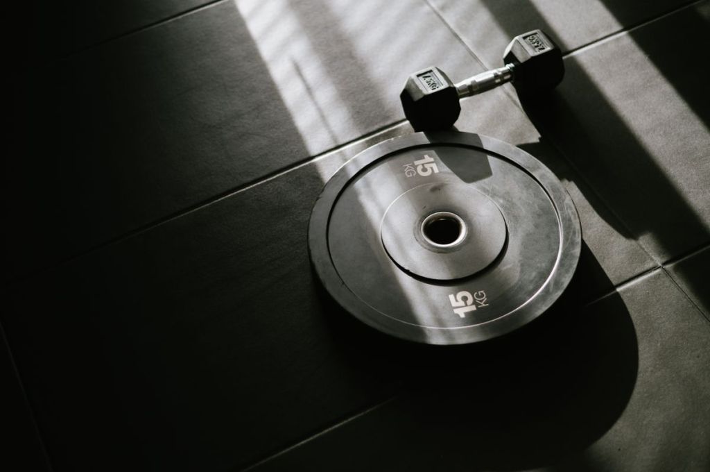 Best Gym Flooring for a Basement Over Concrete (2026)